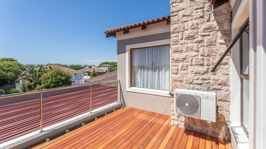 5 Bedroom Property for Sale in Parklands Western Cape